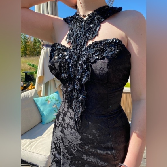 Black Prom dress 11/12 - Picture 1 of 16